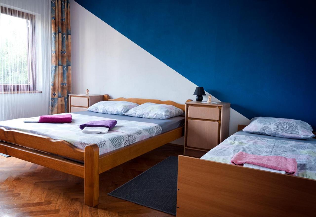 Villa Kuca Za Odmor Mazuran à Karlovac Extérieur photo