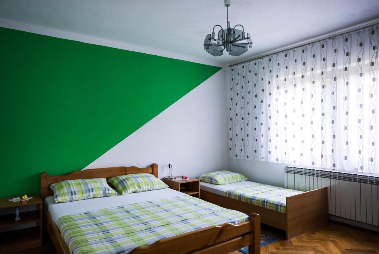 Villa Kuca Za Odmor Mazuran à Karlovac Extérieur photo